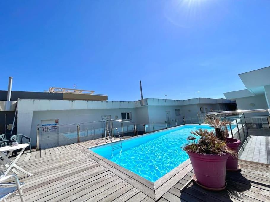 Parking + Piscine, Tout Confort, Proche Aeroport & Mer Saint-Laurent-du-Var Ngoại thất bức ảnh